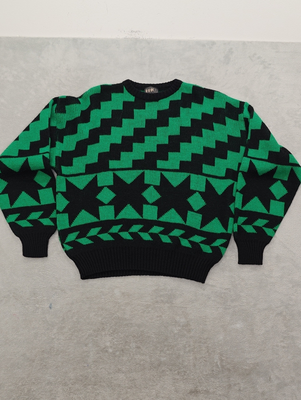 Men's Black & Green Geometric Crewneck Sweater
